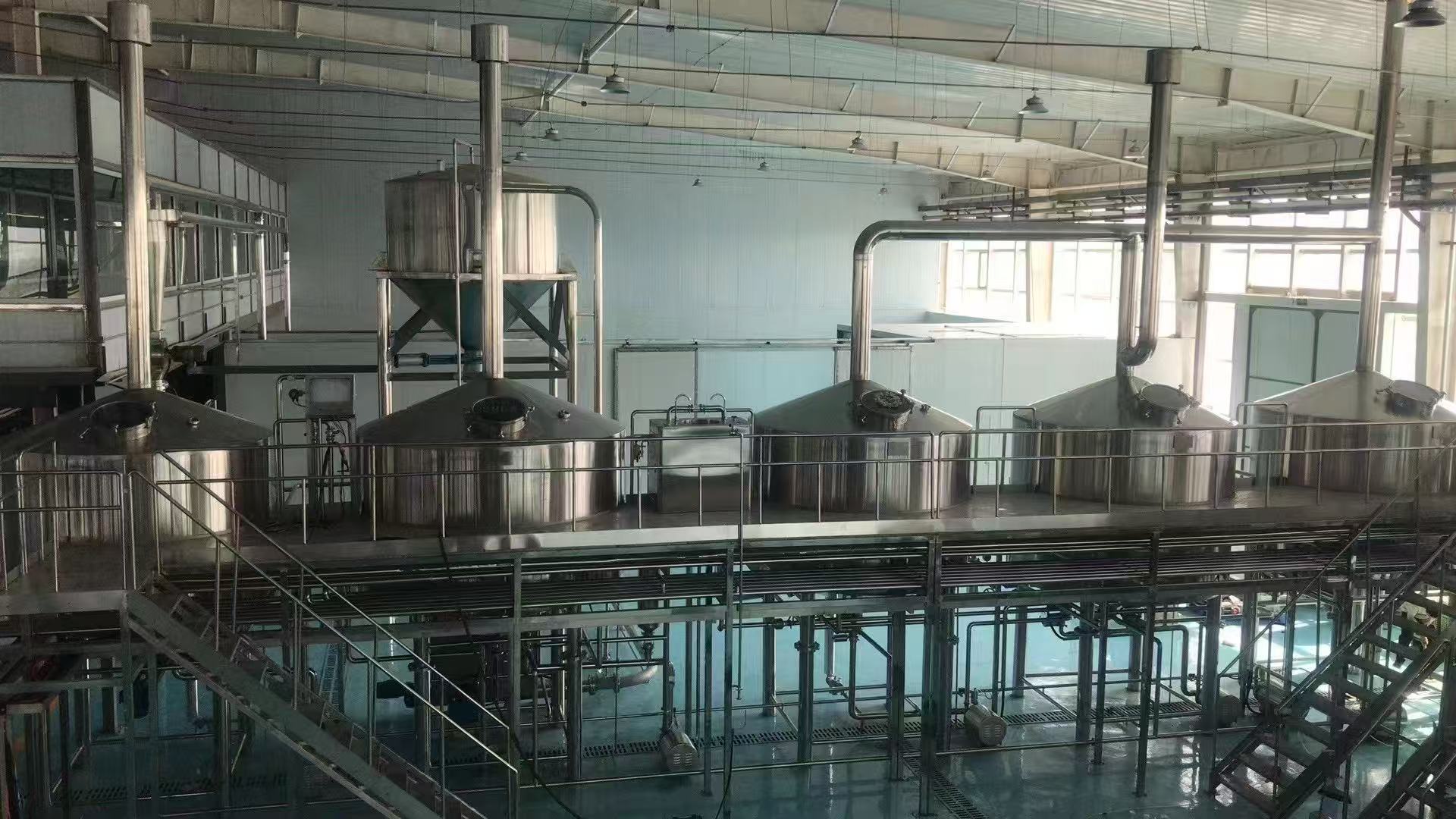 云浮精酿啤酒设备厂—精酿啤酒设备主要生产工艺与核心技术